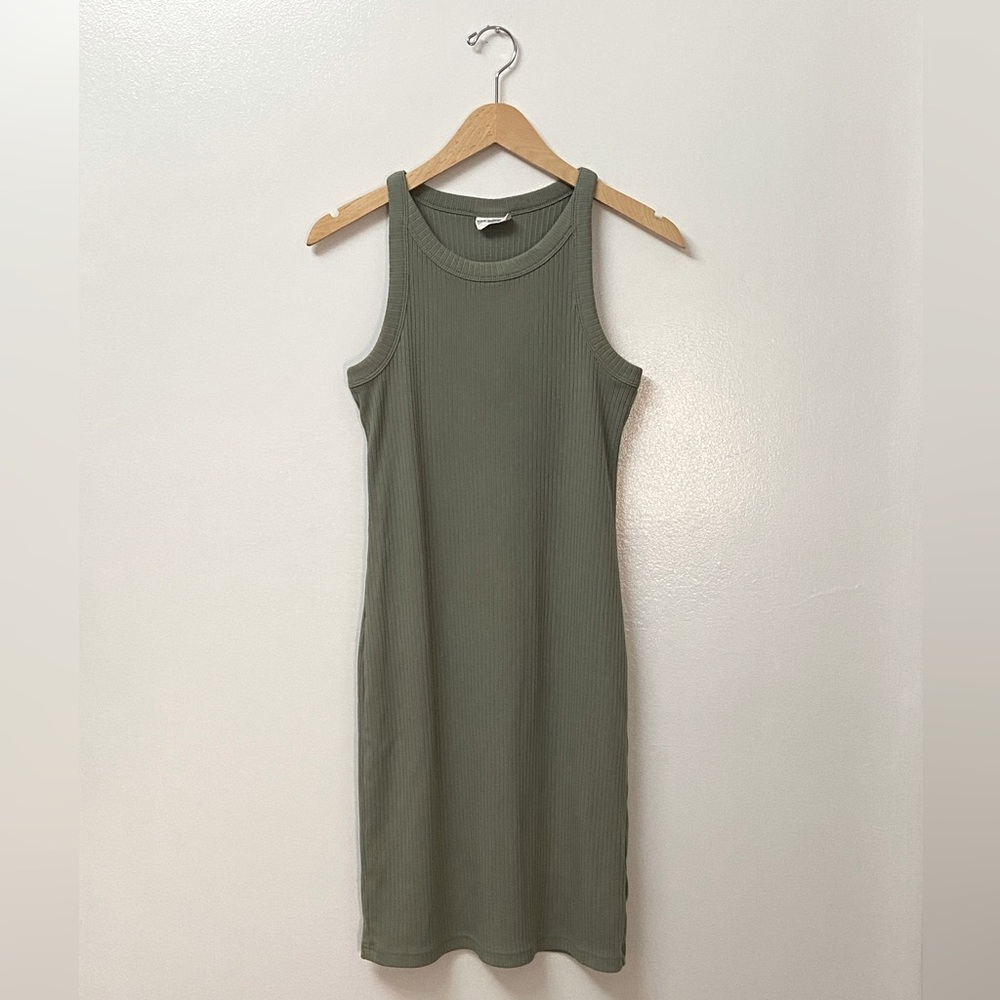 GAP Ribbed Tank Dress - Picture 2 of 6